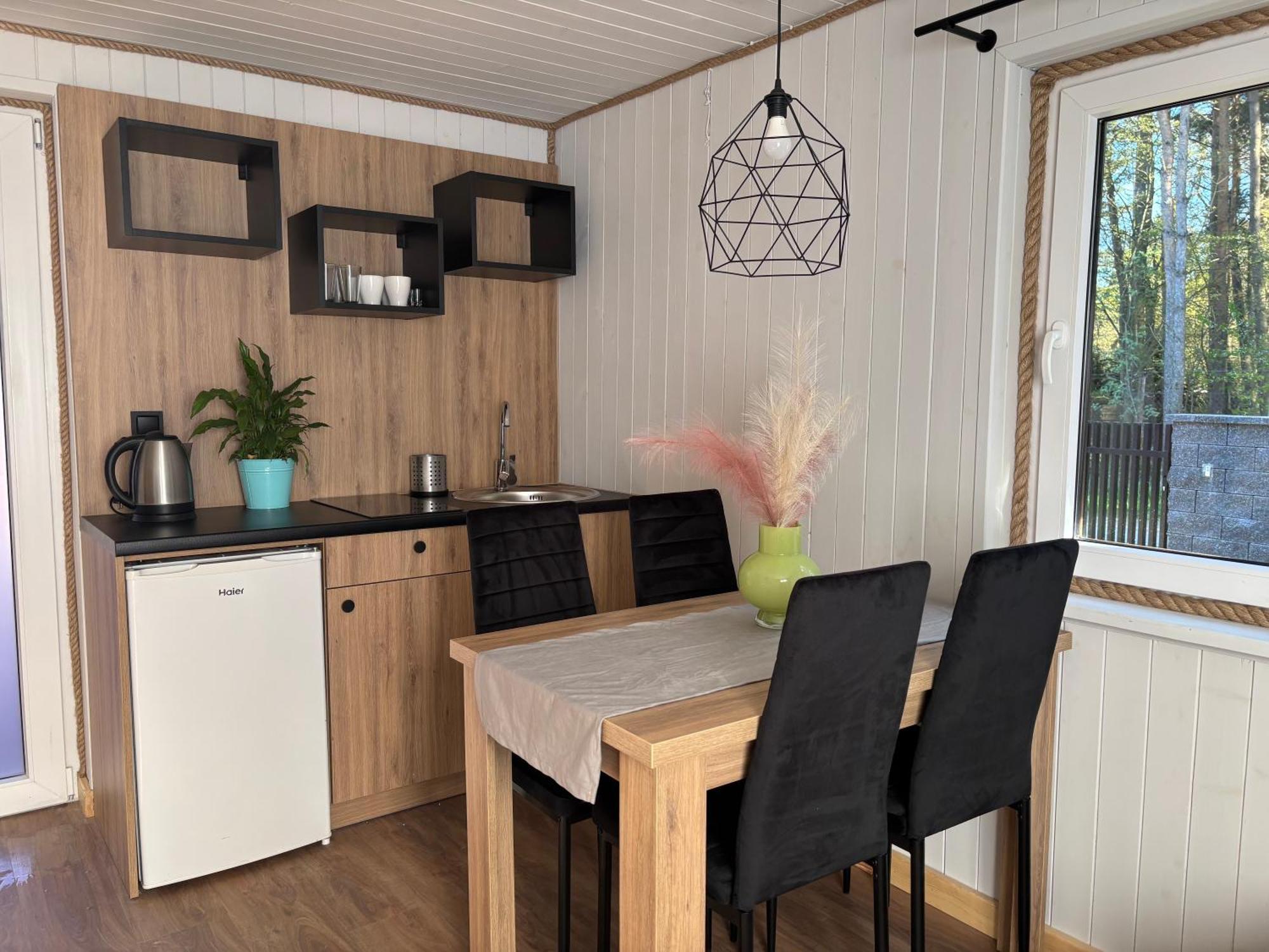 Resort Eden - Domki, Pokoje, Apartamenty Jastrzębia Góra Kültér fotó